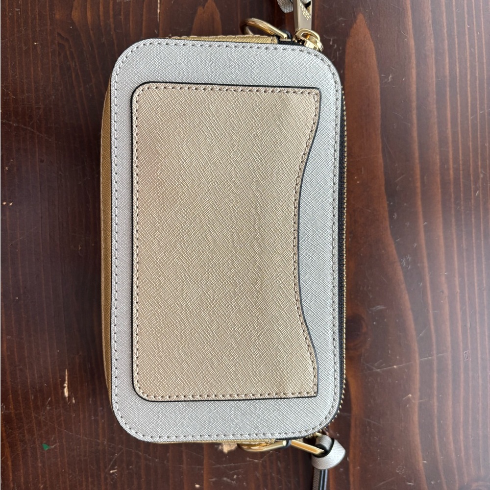 Marc Jacobs Gray and Gold Cross Body Bag with Gold Hardware - Picture 3 of 6